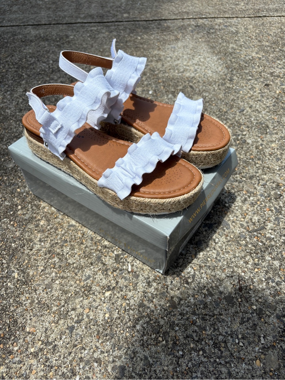 Pierre Dumas White Ruffle Espadrille Sandals